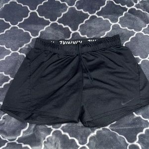 ✨NIKE DRI-FIT SHORTS